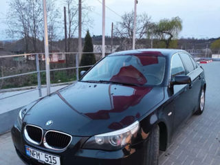 BMW 5 Series foto 2