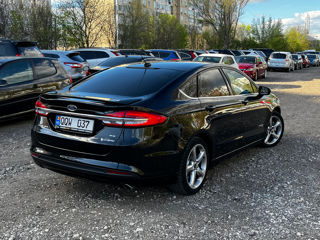 Ford Fusion foto 6