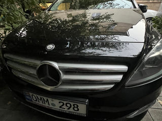 Mercedes B-Class foto 3