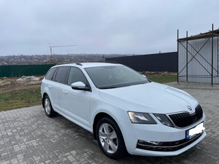 Skoda Octavia foto 4