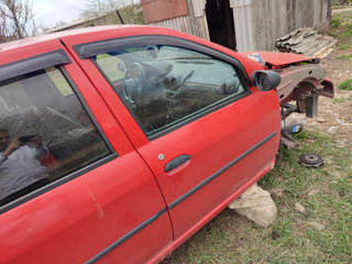 Razborca Zapceasti Piese Dacia Logan foto 10