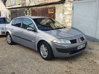 Renault Megane foto 2