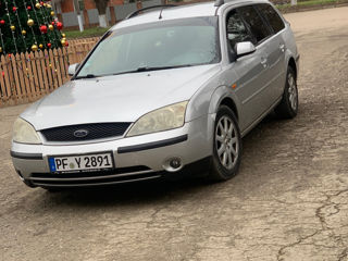 Ford Mondeo foto 2