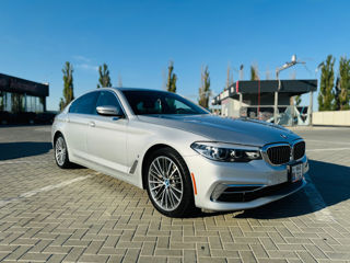 BMW 5 Series foto 1