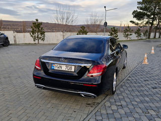 Mercedes E-Class foto 4