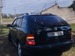 Skoda Fabia foto 2