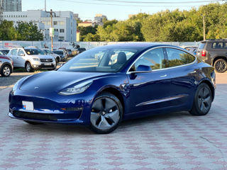 Tesla Model 3 foto 0