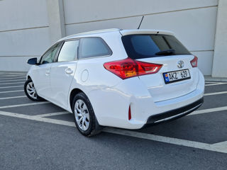 Toyota Auris foto 4