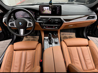 BMW 5 Series foto 5