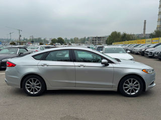 Ford Fusion foto 4