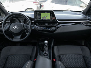 Toyota C-HR foto 6