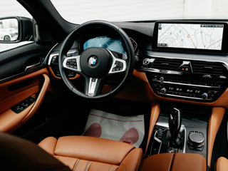 BMW 5 Series foto 13