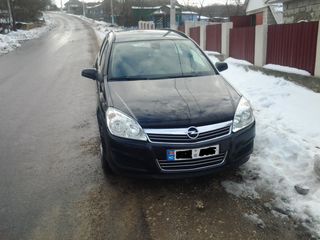 Opel Astra foto 1