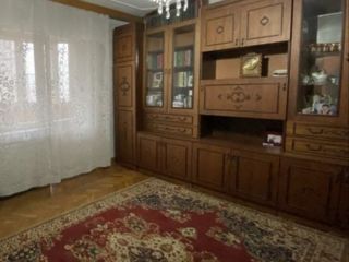 Spre chirie casa pe pamint, apartament cu 3 camere. Pentru muncitori 2300 lei de persoana. foto 8