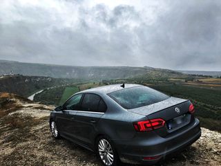 Volkswagen Jetta foto 4