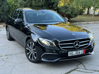 Mercedes E-Class foto 8