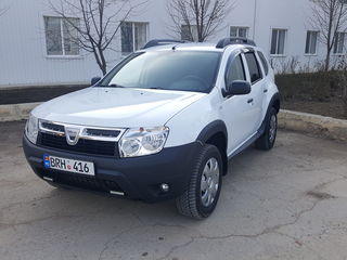 Dacia Duster foto 1