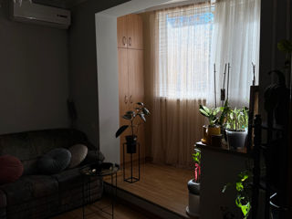 Apartament cu 4 camere, 101 m², Botanica, Chișinău foto 3