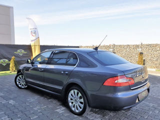 Skoda octavia. Superb.  Nissan qashqai.  Renault megane foto 6