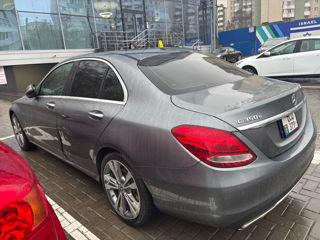 Mercedes C-Class foto 4