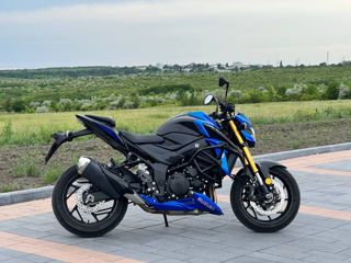 Suzuki GSX-S750