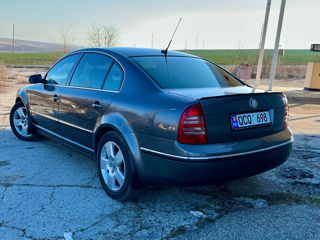 Skoda Superb foto 2