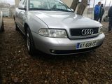 Audi A4 anul 2000 motor 2.5. diesel.  manual cu 6 viteze foto 5