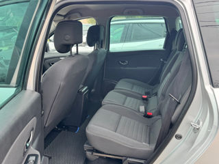 Renault Grand Scenic foto 15