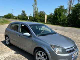 Opel Astra фото 1