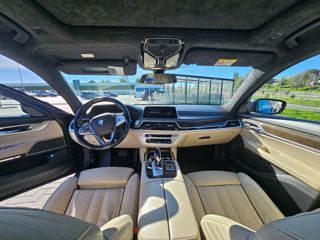 BMW 7 Series foto 5