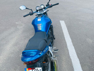 Suzuki GSF 650A foto 7