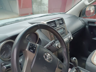 Toyota Land Cruiser Prado foto 2