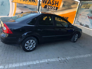 Ford Focus foto 4