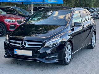 Mercedes B-Class foto 1