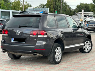 Volkswagen Touareg foto 4