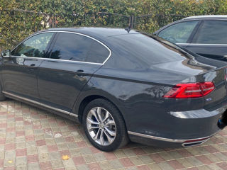 Volkswagen Passat foto 2