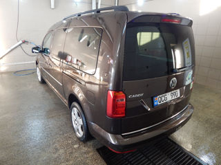 Volkswagen Caddy foto 2