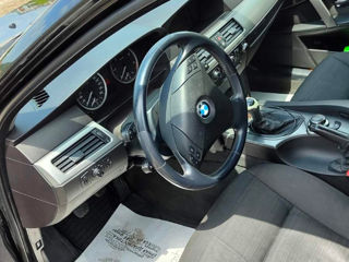 BMW 5 Series foto 4