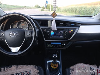 Toyota Auris foto 6