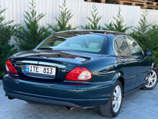 Jaguar X-Type foto 4