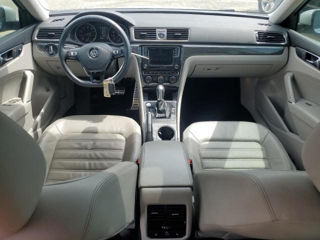 Volkswagen Passat foto 8