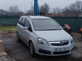 Opel Zafira foto 4