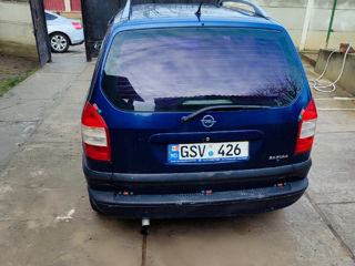 Opel Zafira foto 3