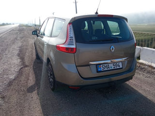 Renault Grand Scenic foto 6