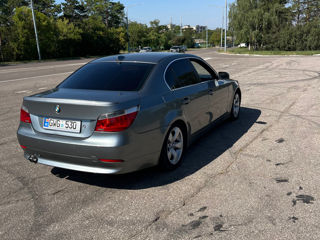 BMW 5 Series foto 6