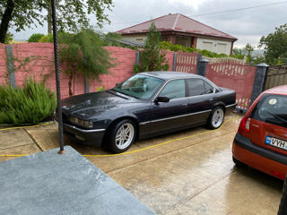 BMW 7 Series foto 2