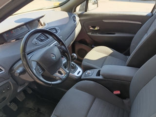 Renault Grand Scenic foto 9