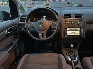 Volkswagen Touran foto 6