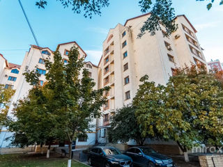 Apartament cu 4 camere, 120 m², Centru, Chișinău foto 17