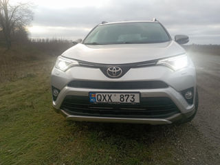 Toyota Rav 4 foto 4